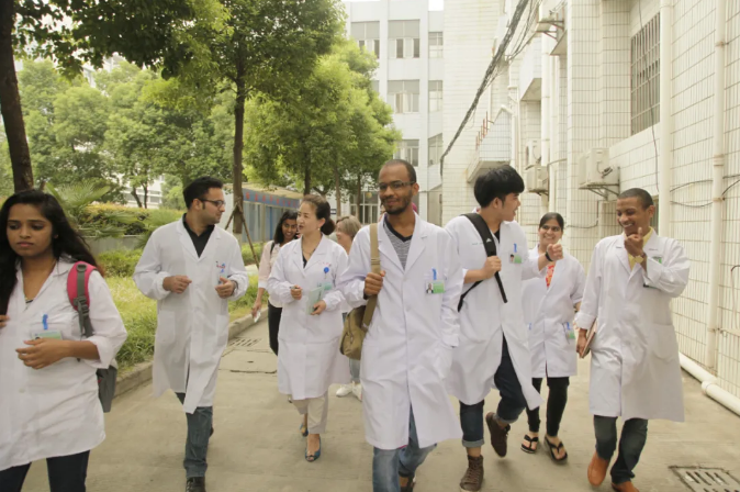 Jiangsu University MBBS Clinical Medicine students